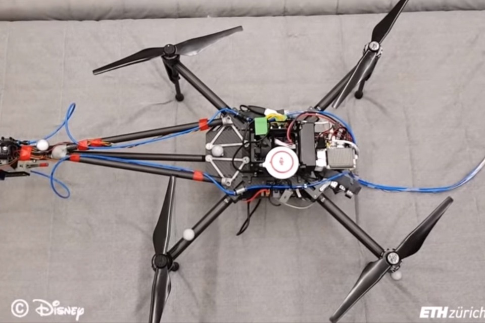 Pesquisadores da Disney criam drone para pintar superfícies
