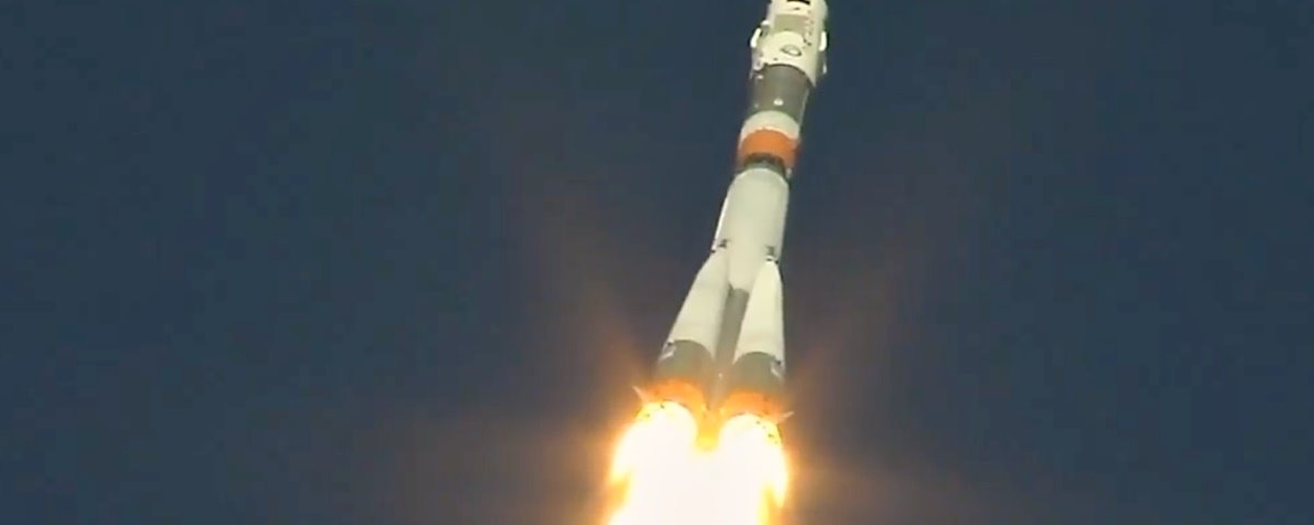 Astronautas que iam para Estação Espacial fazem pouso de emergência