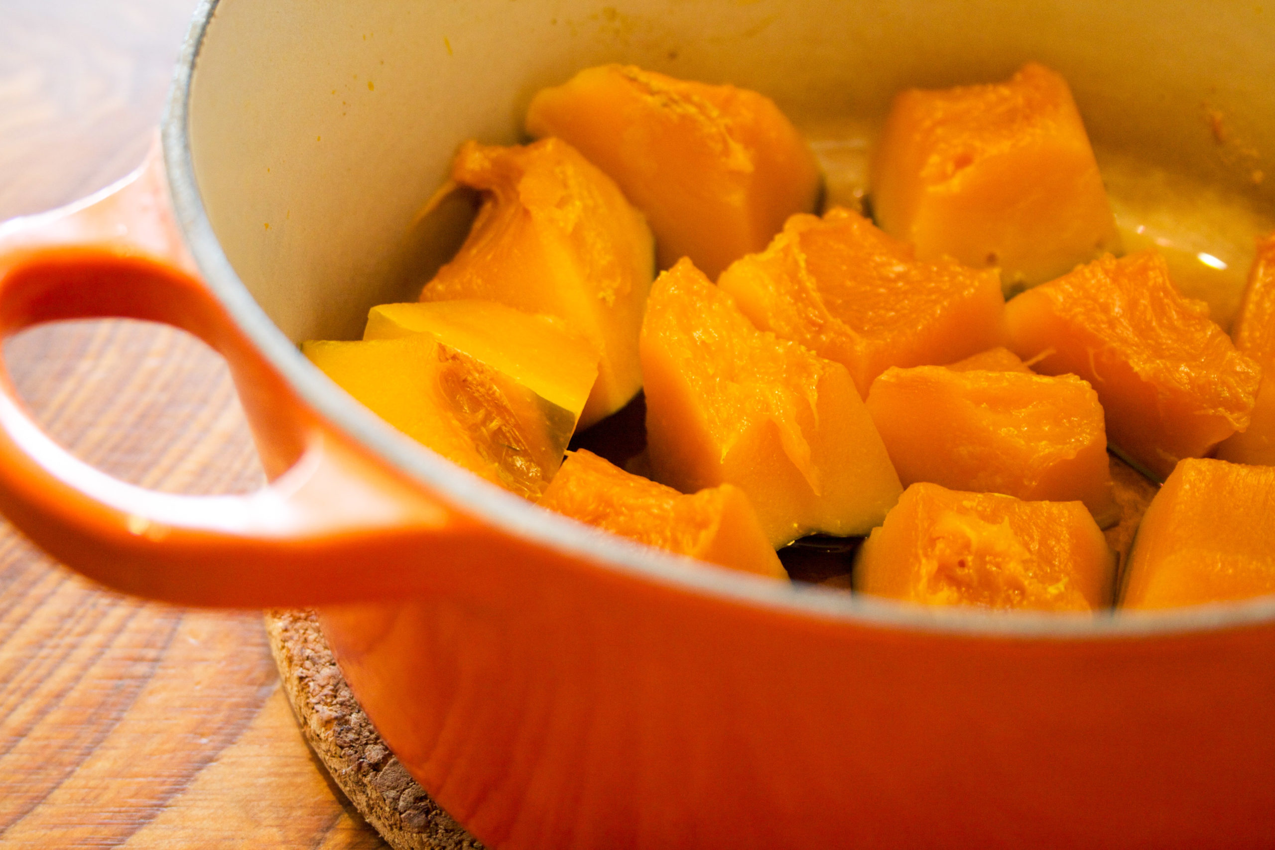 Kabocha no Nimono (Abóbora Cozida à Moda Japonesa)