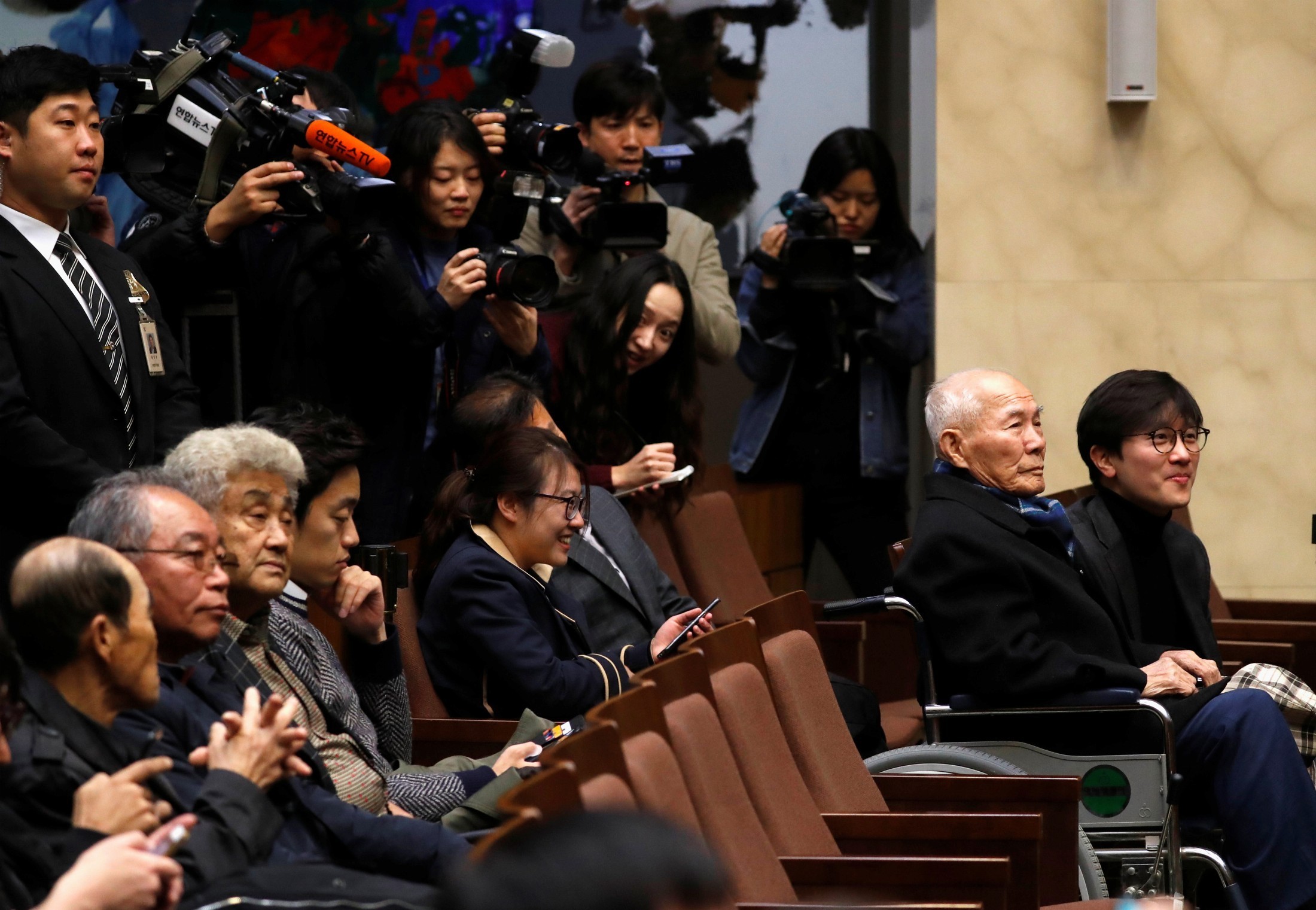Suprema Corte da Coreia do Sul ordena empresa siderúrgica do Japão a indenizar ex-trabalhadores