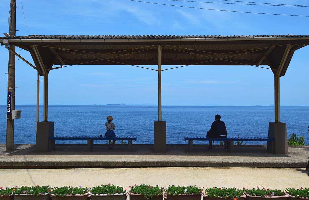 As 15 estações de trem com as mais belas vistas para o mar do Japão!
