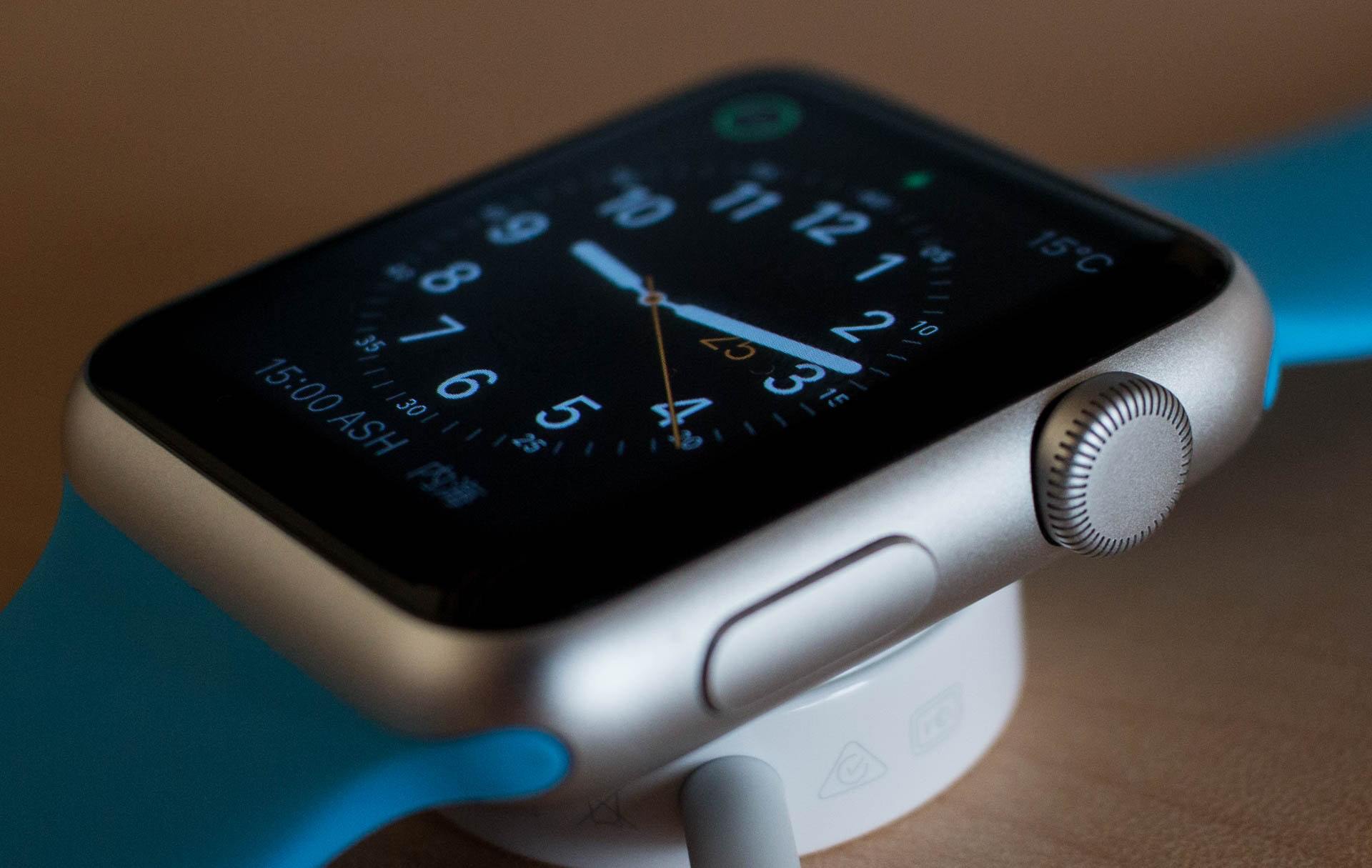 Mais uma! Apple Watch salva a vida de homem após queda e dor nas costas