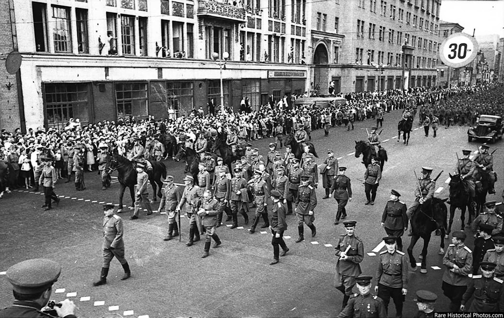 Desfile da vergonha: O dia em que a URSS botou 60 mil nazistas para marchar