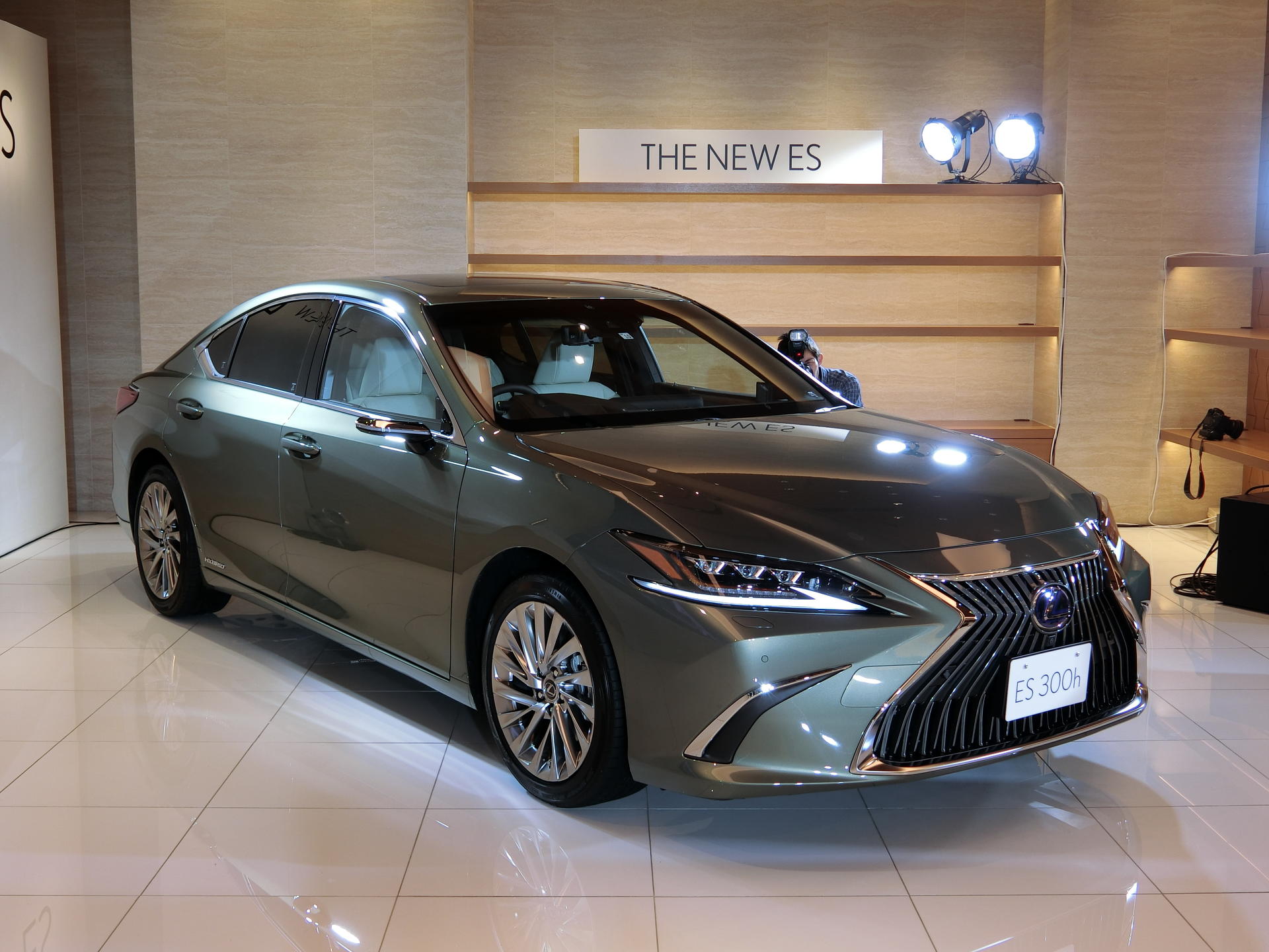 Toyota lança carro sem espelhos retrovisores laterais