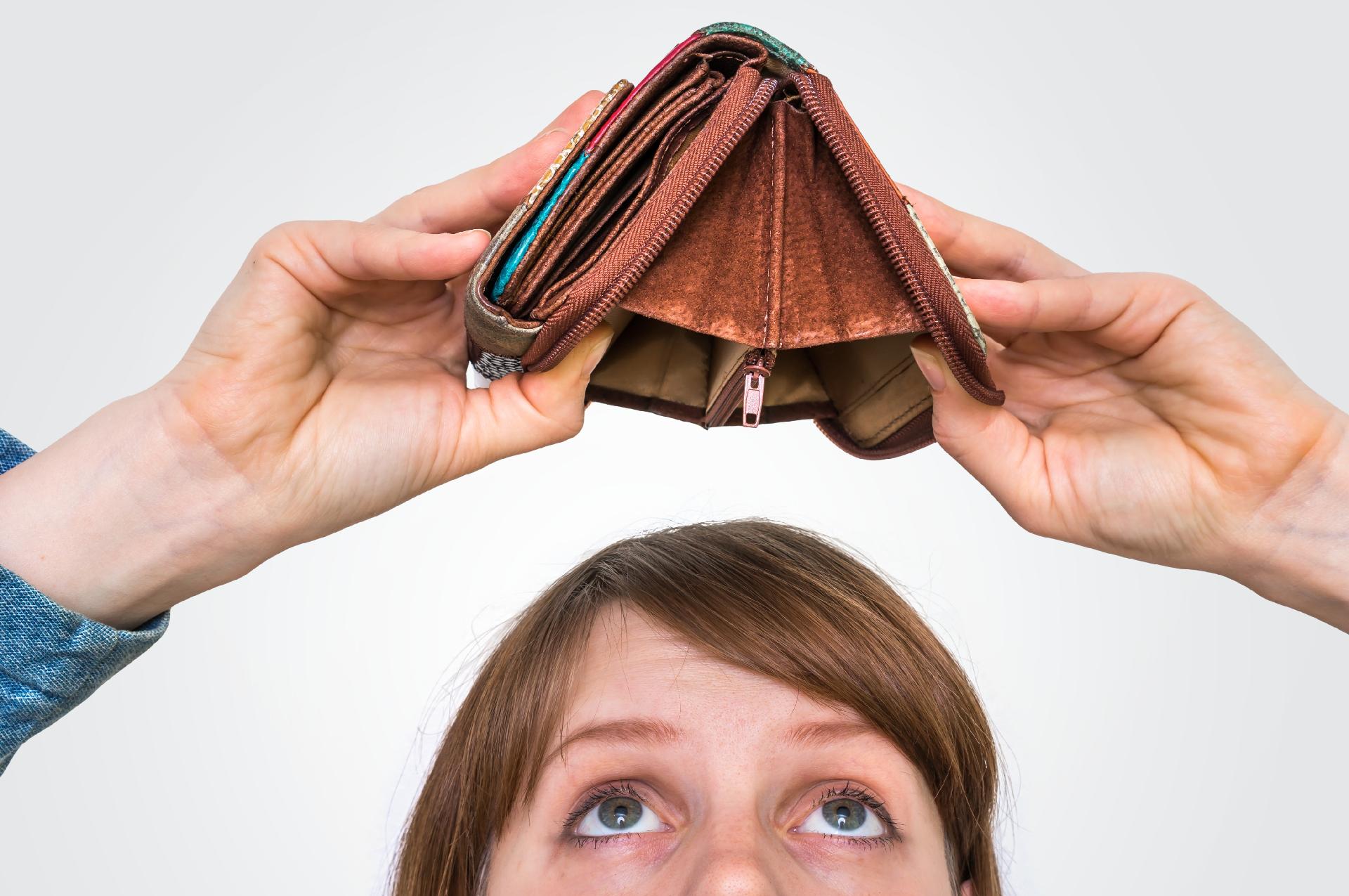 Celebridades que saíram da mídia e passaram por momentos financeiros difíceis