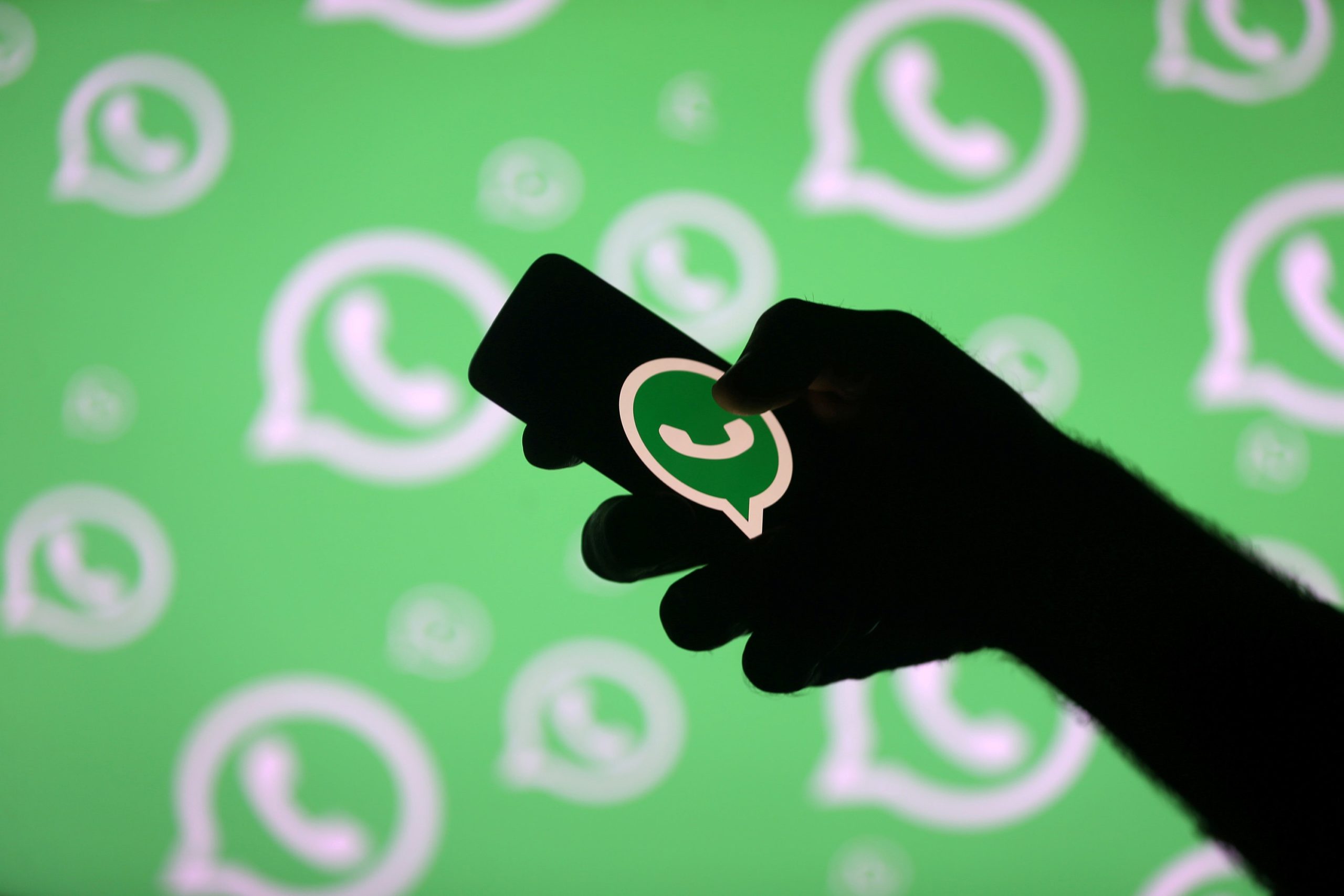 Somente 8% das imagens compartilhadas no WhatsApp são reais, diz estudo