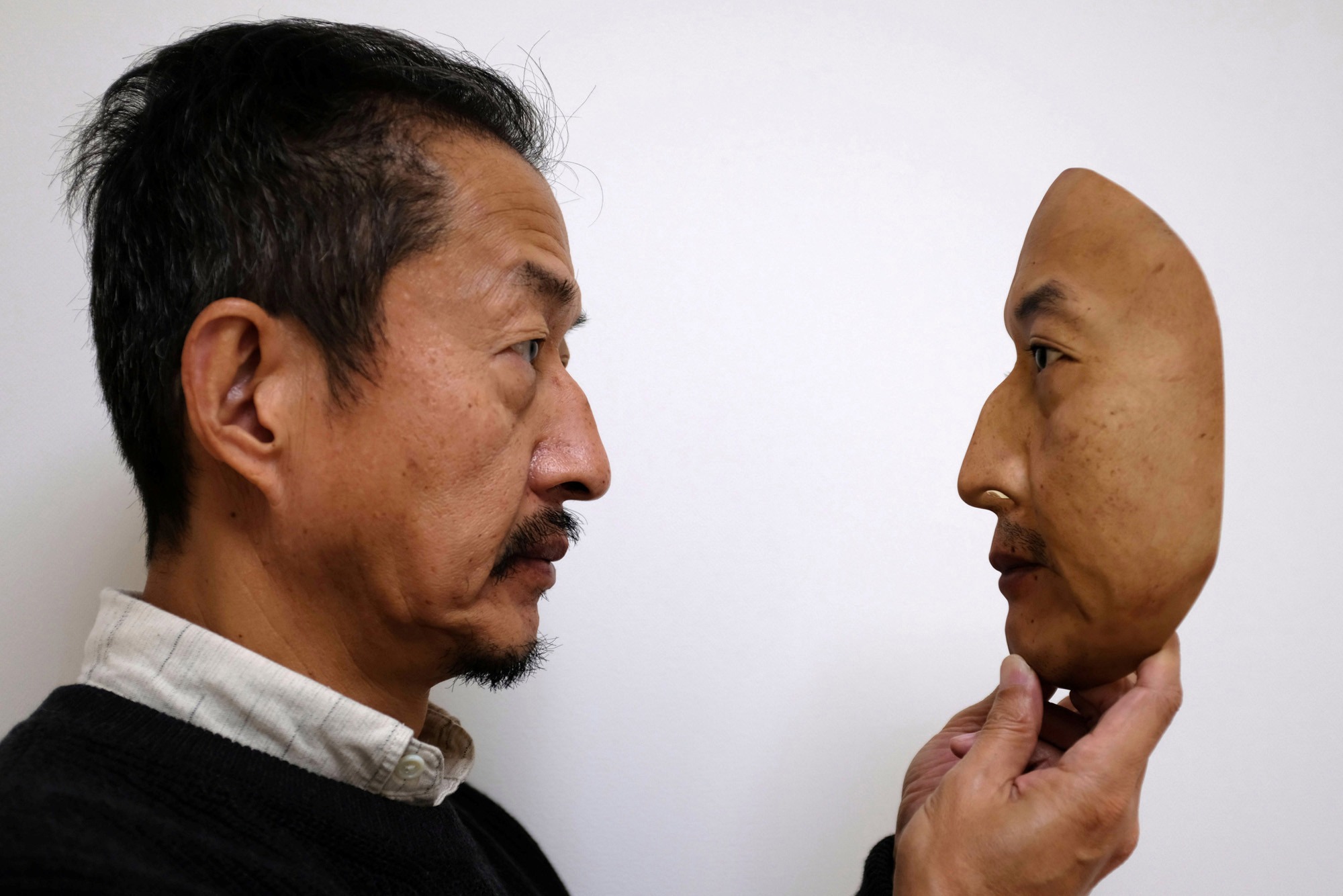 Real Face: Conheça as Máscaras Hiper-Realistas de Osamu Kitagawa!