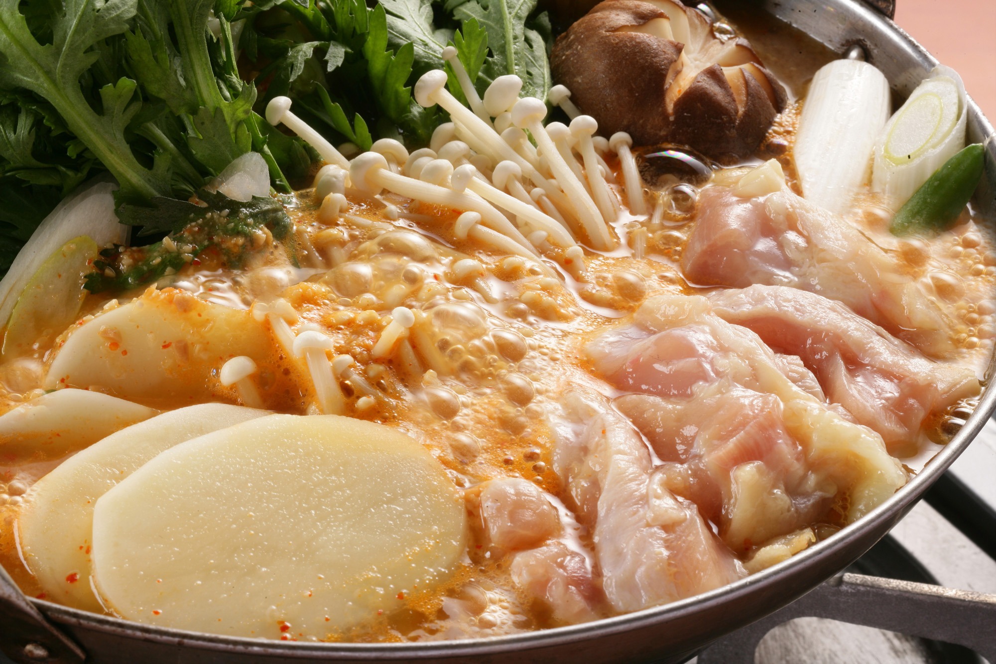 Nabemono, uma comida típica do inverno japonês