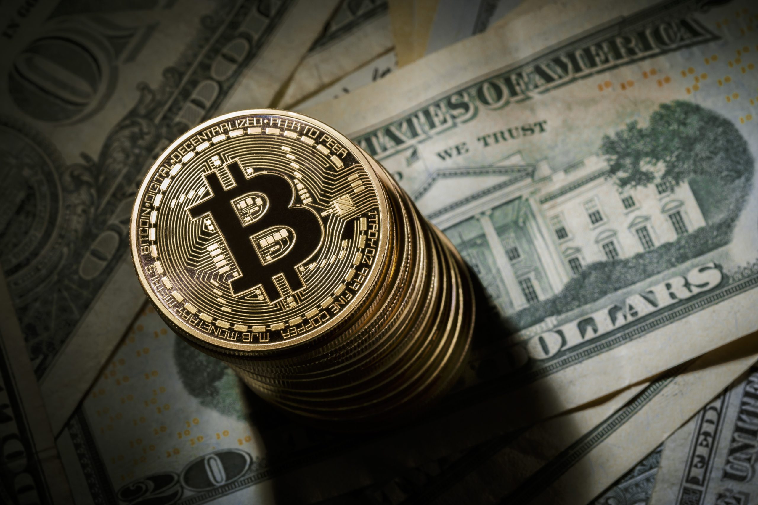 Bitcoin completa 10 anos de existência