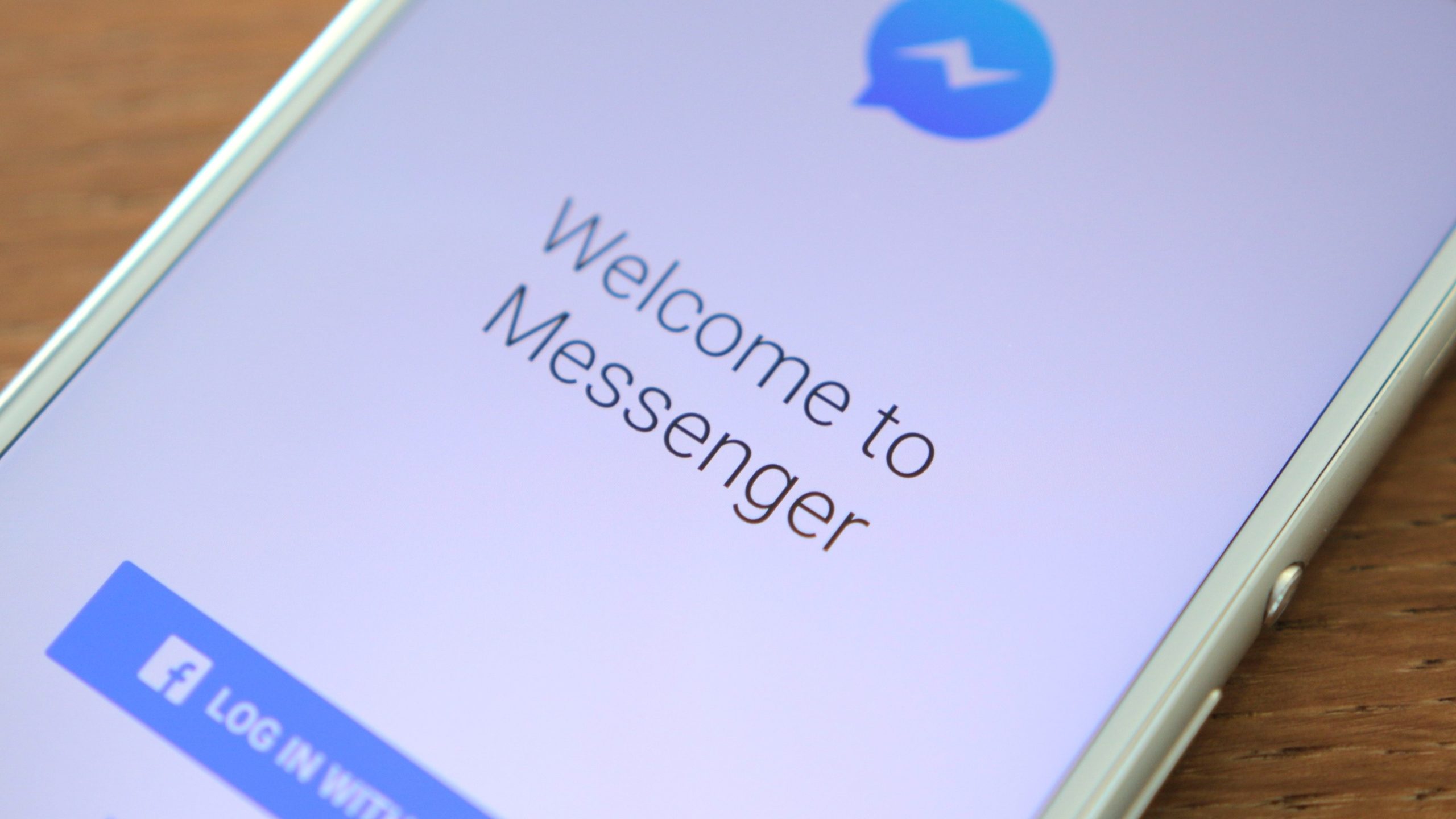 Hackers dizem ter dados (e mensagens) de 120 milhões de contas do Facebook
