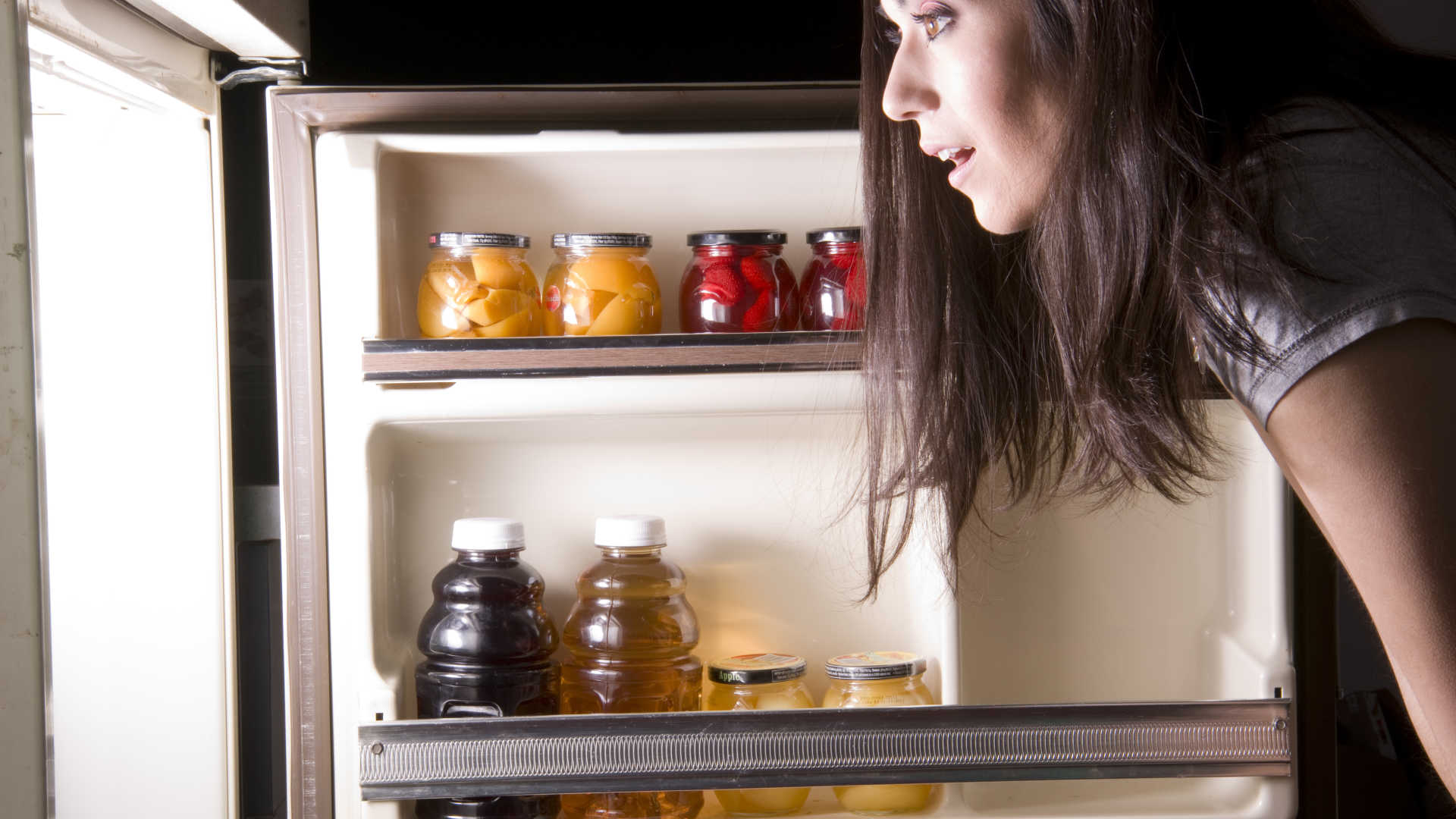 5 dicas simples para acabar com o hábito de comer antes de dormir