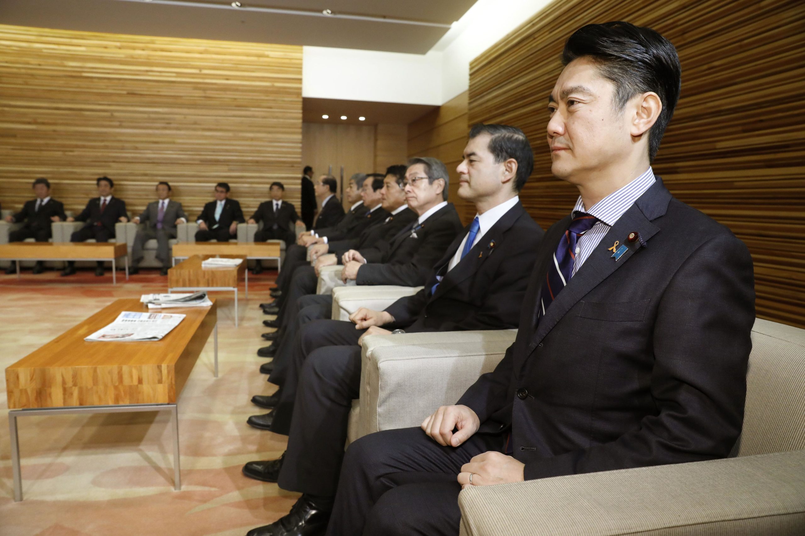 Coalizão governista e oposição discordam sobre projeto de lei que traria mais trabalhadores estrangeiros ao Japão