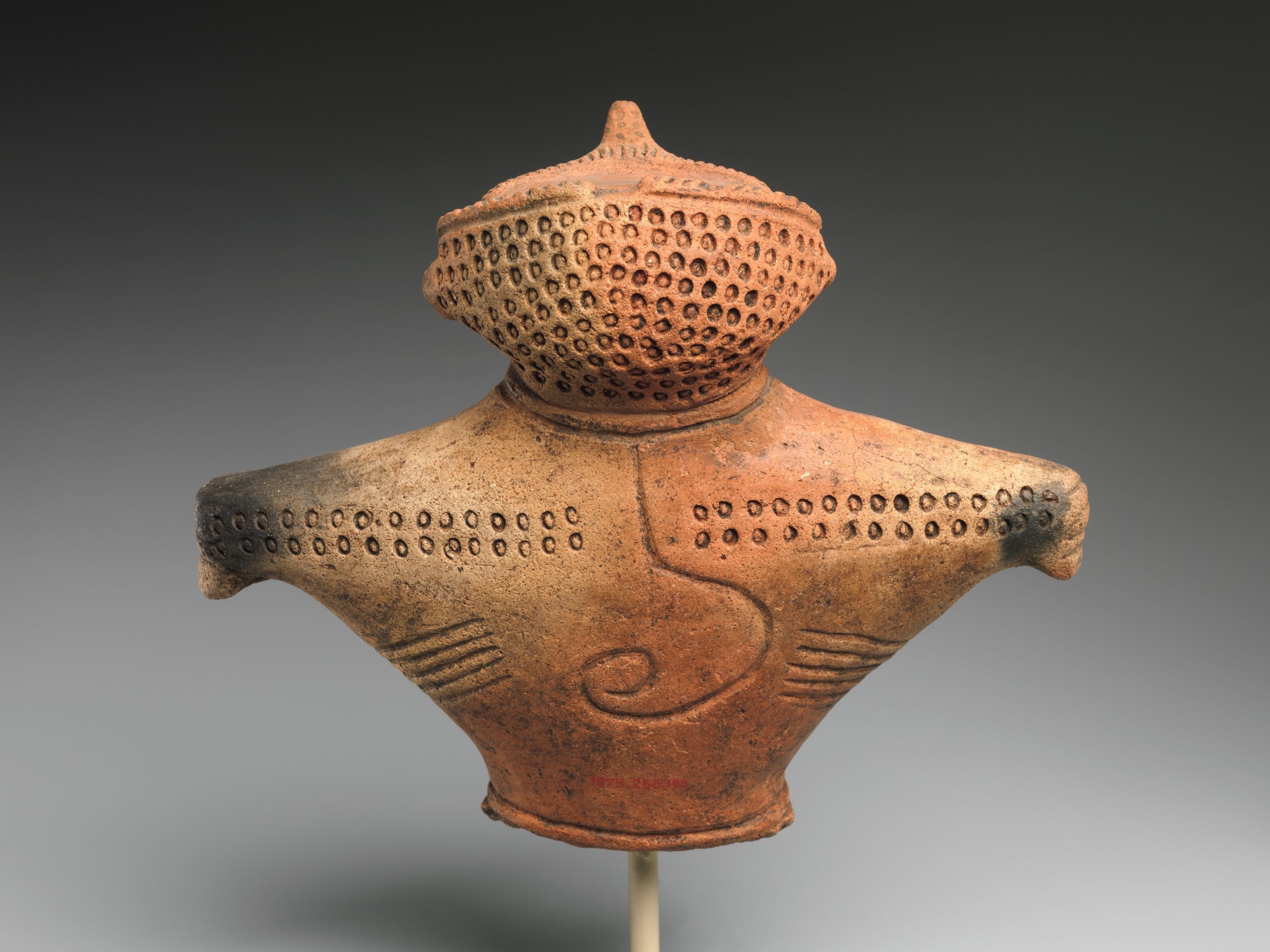 Esculturas pré históricas do Japão são antigos alienígenas?