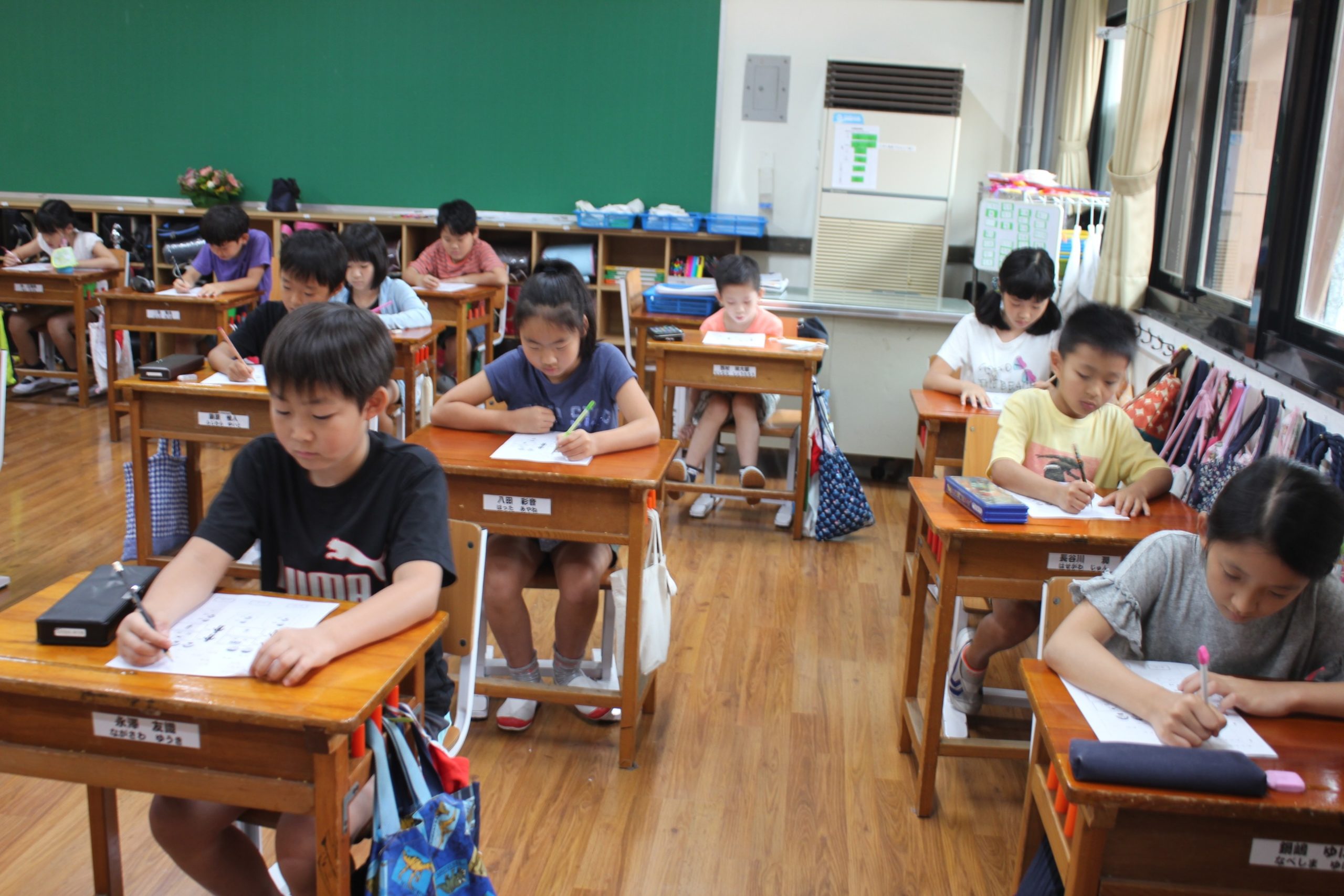 Prós e Contras das Escolas Japonesas