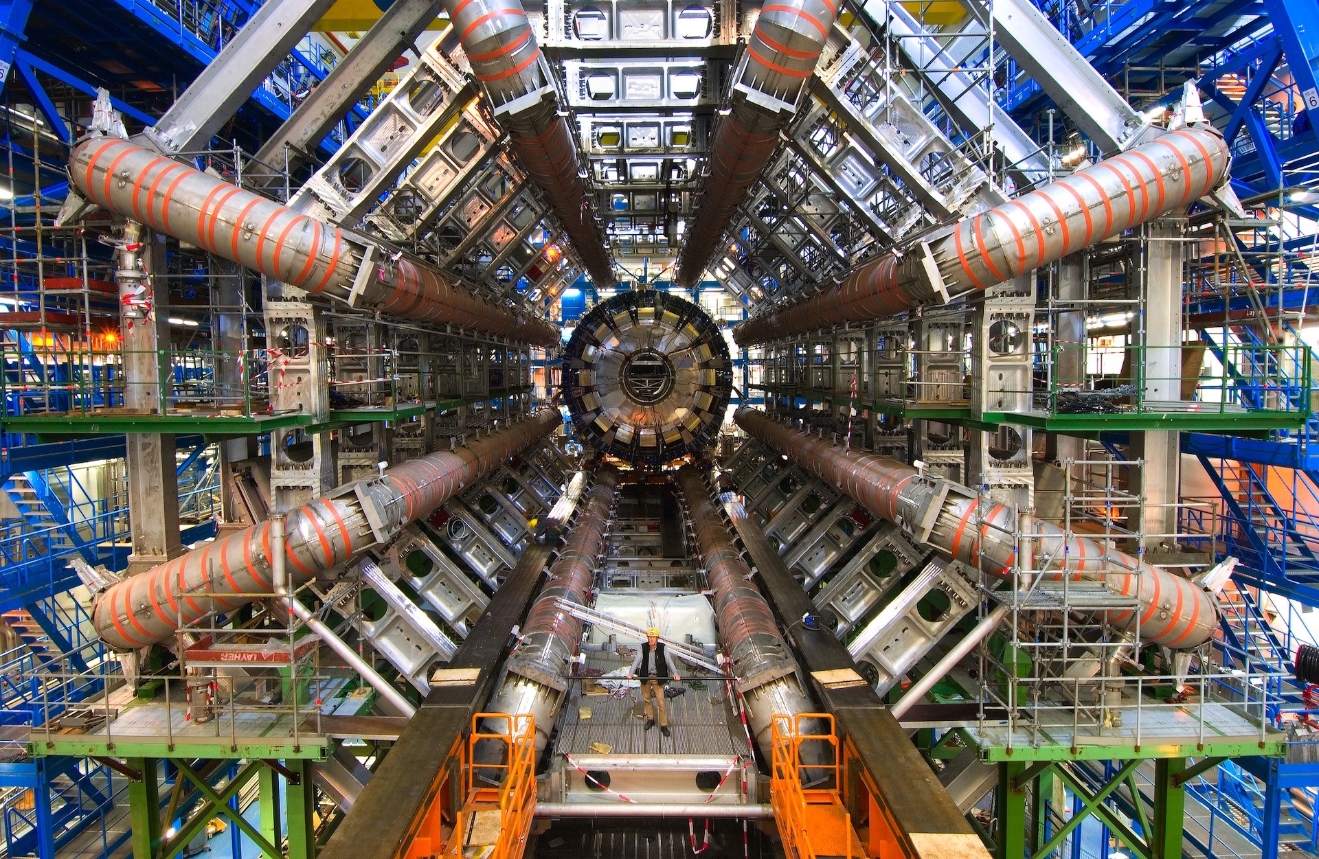 CERN tem planos de construir colisor de partículas maior que o LHC