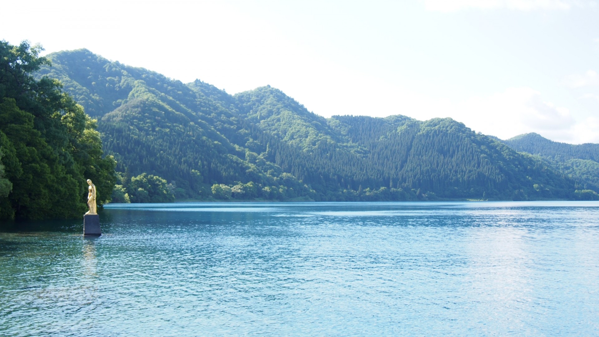 Tazawa-ko: A Lenda do Lago que Nunca Congela