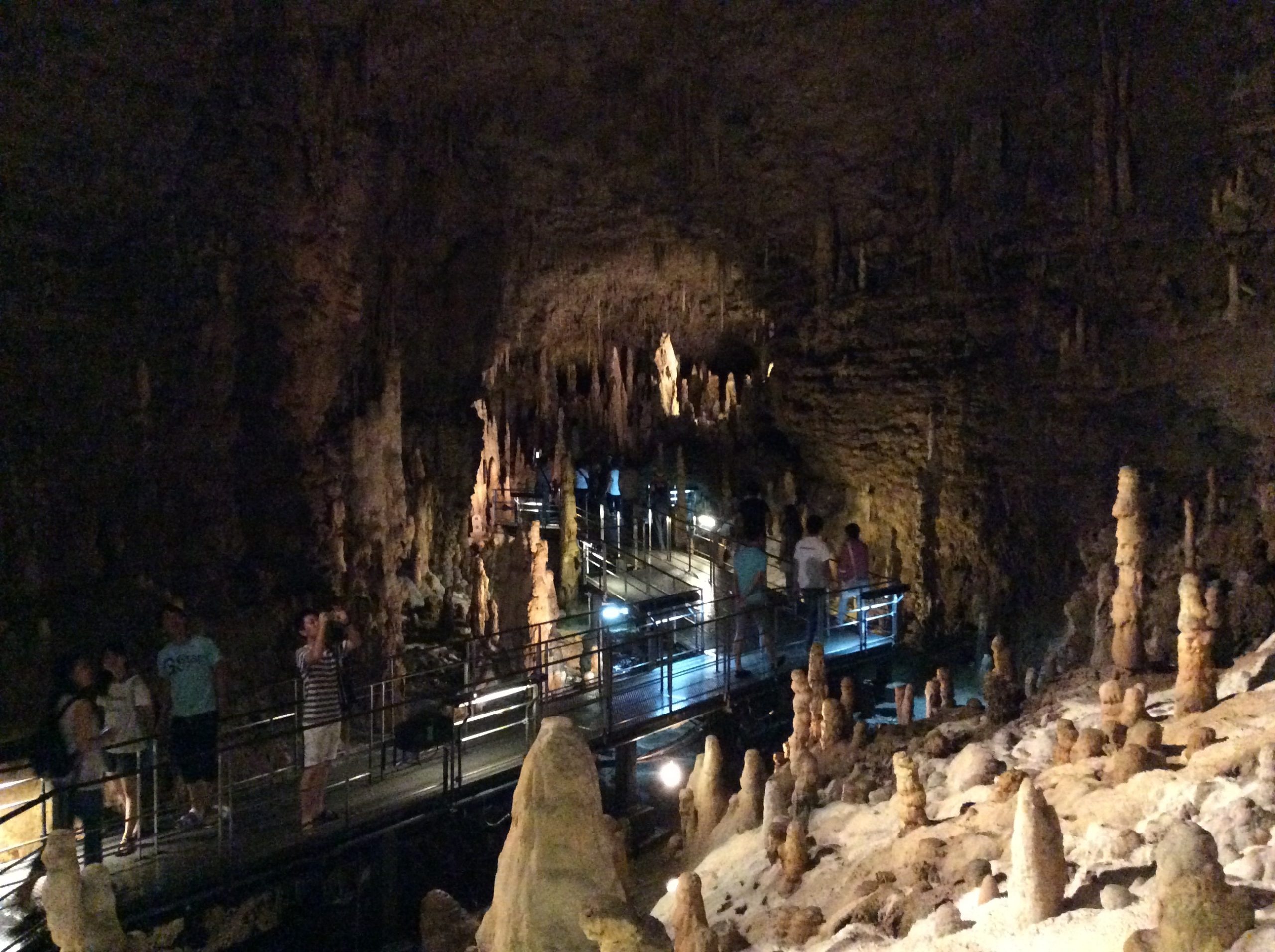 11 Cavernas Incríveis Para Conhecer No Japão