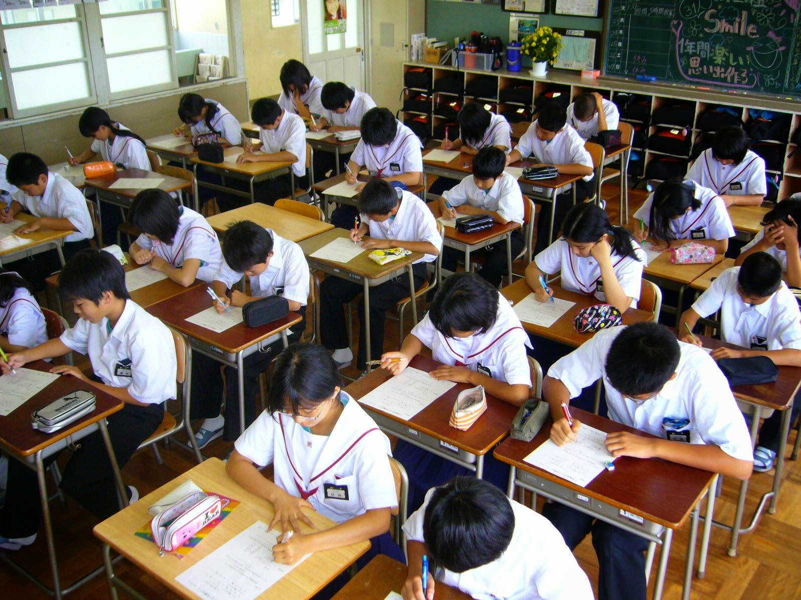 E agora? Escola japonesa ou escola brasileira?