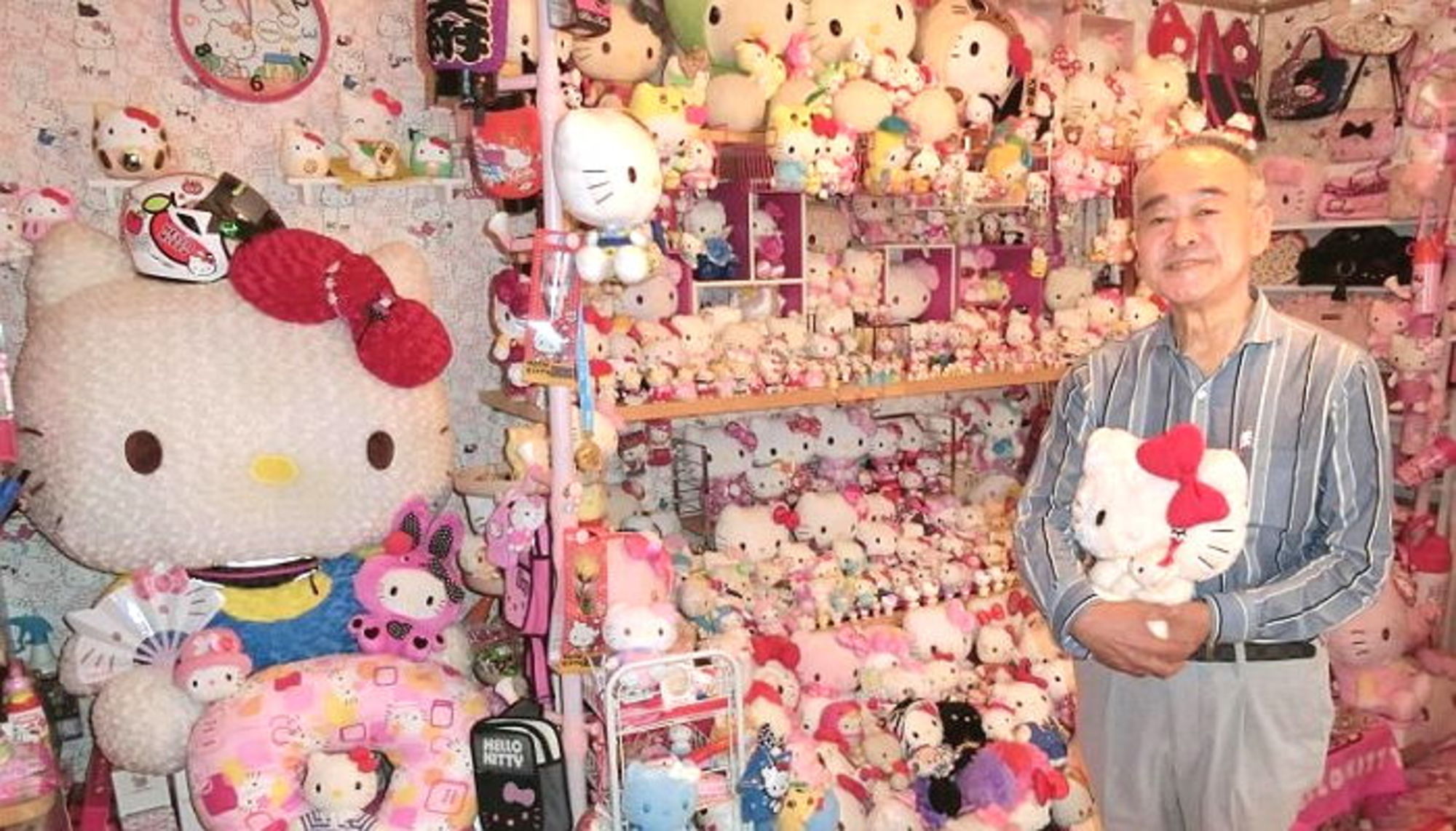 Conheça o policial que é o maior colecionador da Hello Kitty