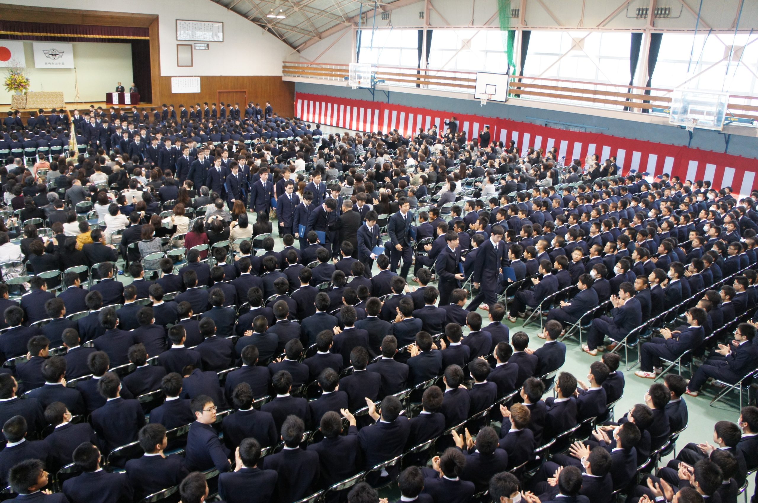 O que fazer depois de terminar o ensino médio no Japão?