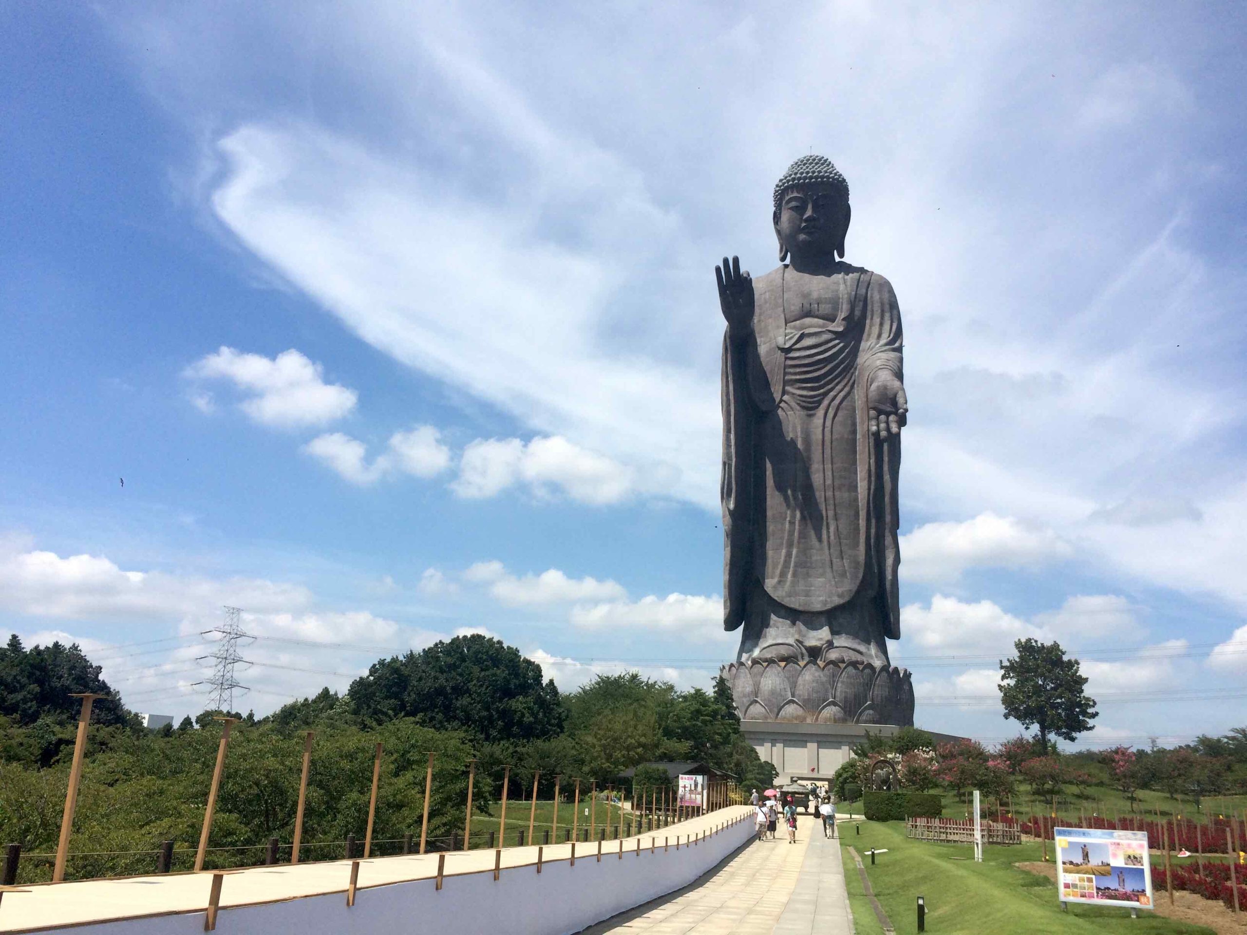 A Estátua Mais Alta Do Japão