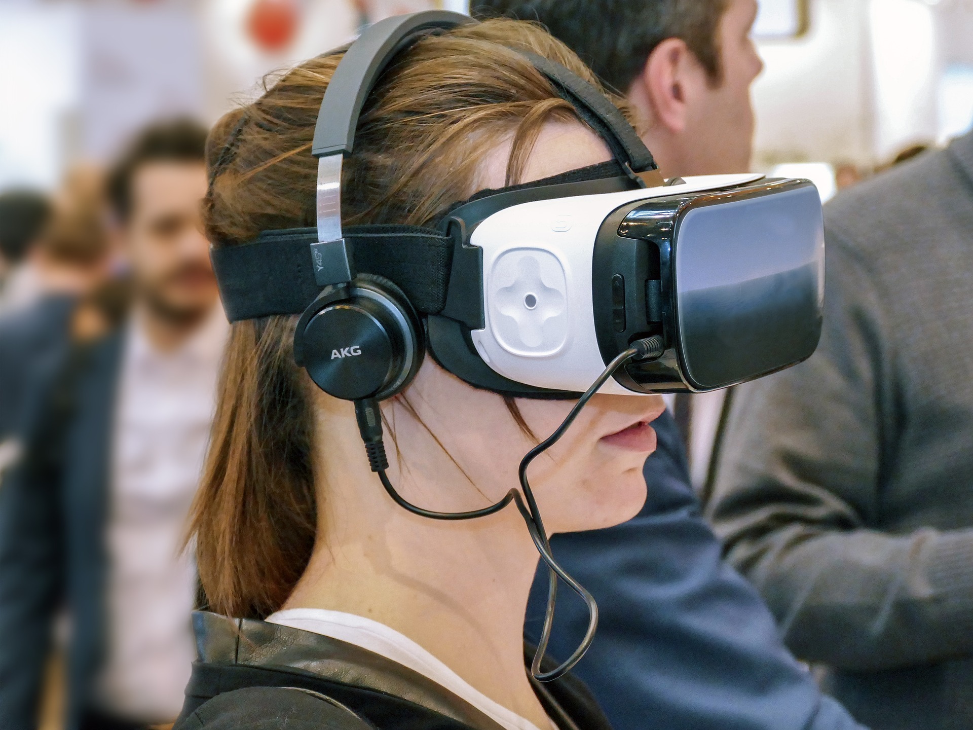 Apple registra patente de headset de realidade aumentada para iPhone