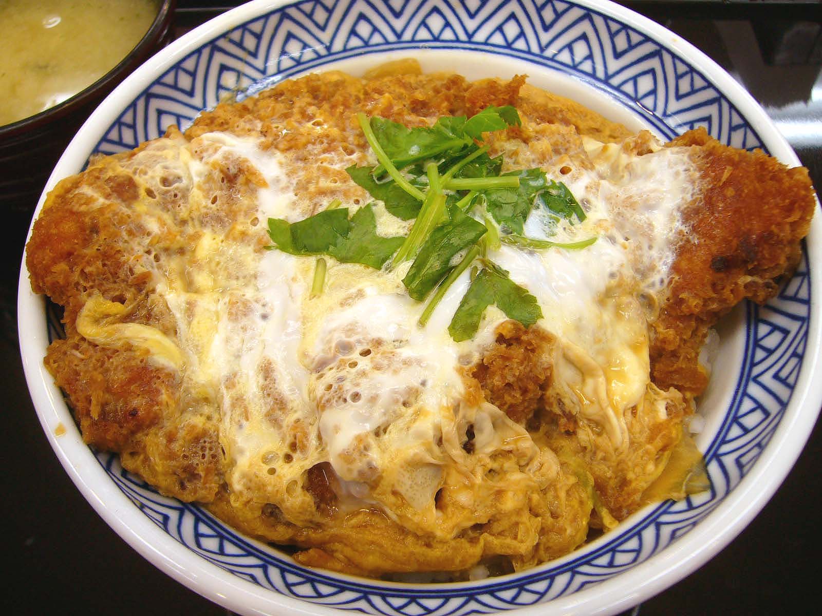 Katsudon – Uma Refeição Popular no Japão