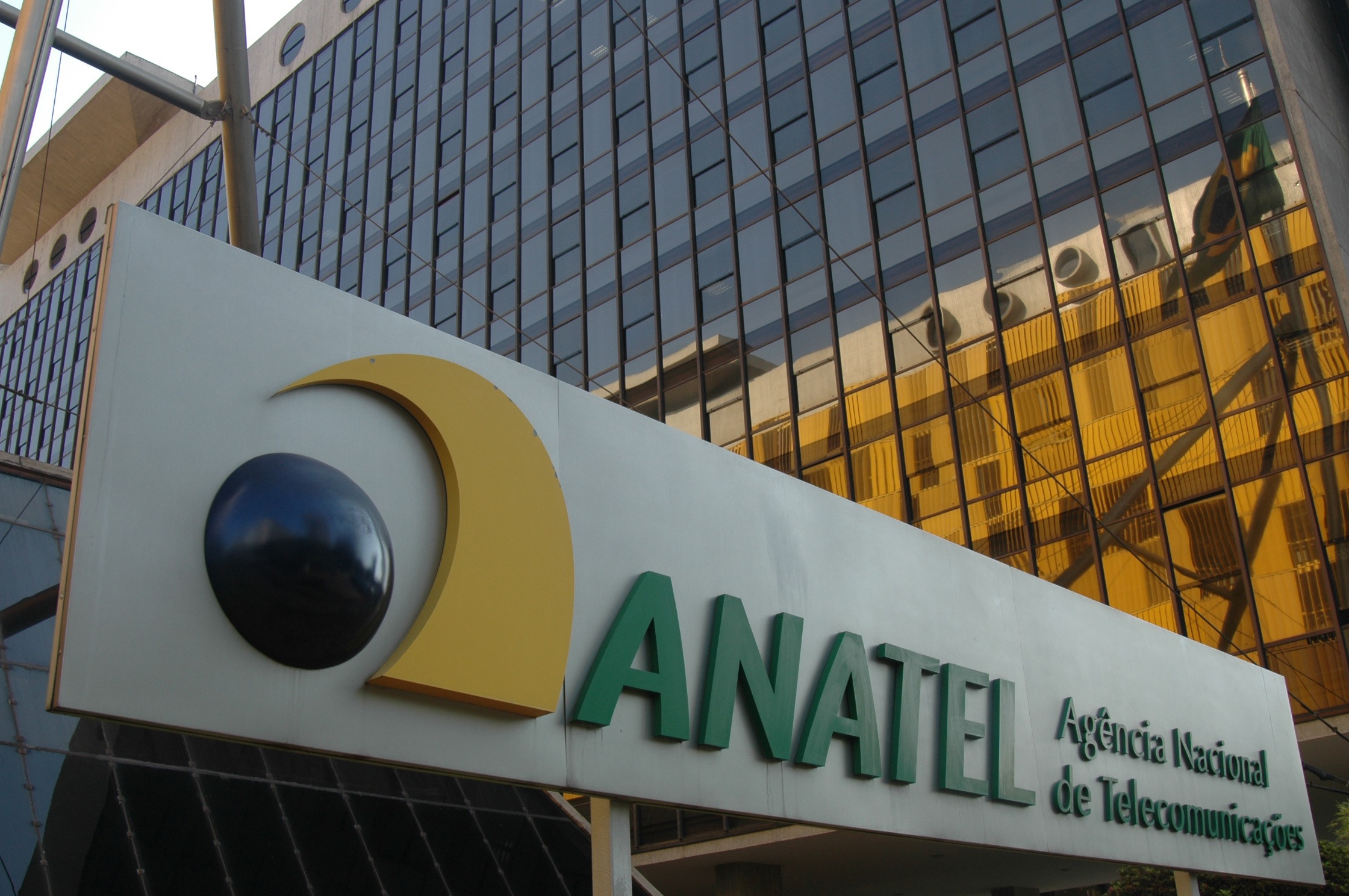 Anatel aprova 2 novas faixas para tecnologia de 5G