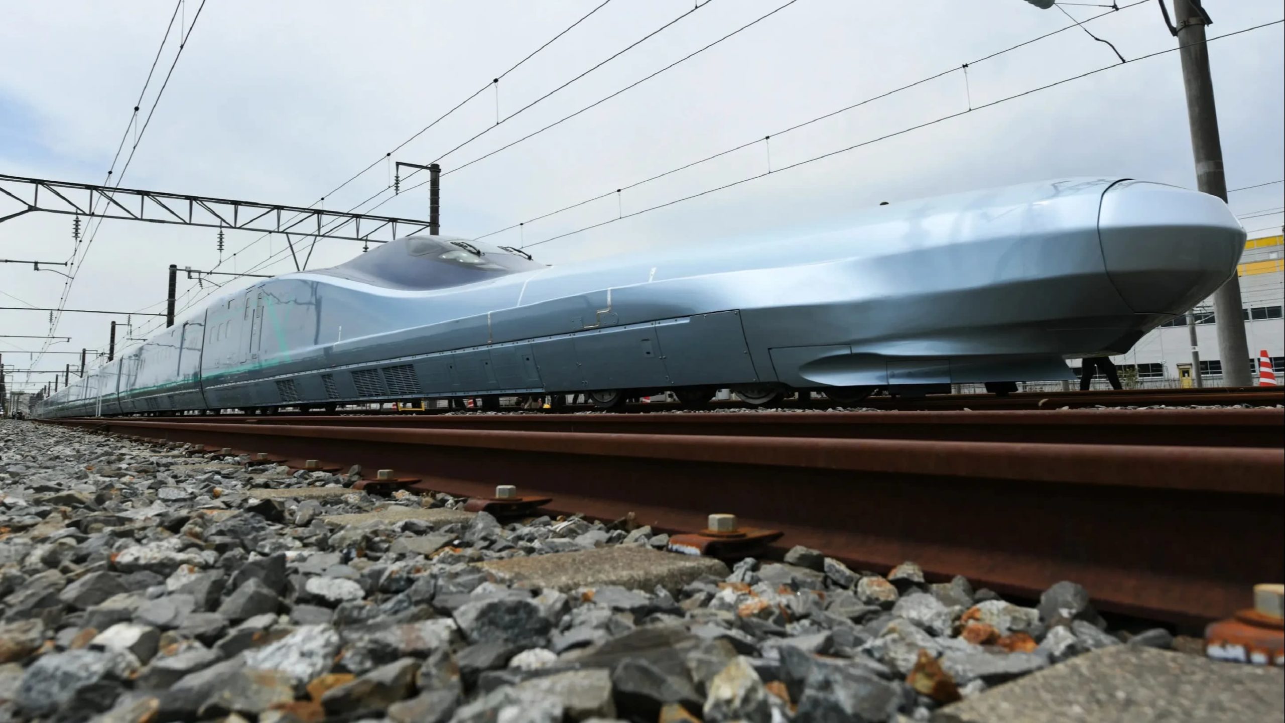 Japão inicia testes com próxima geração de trem-bala