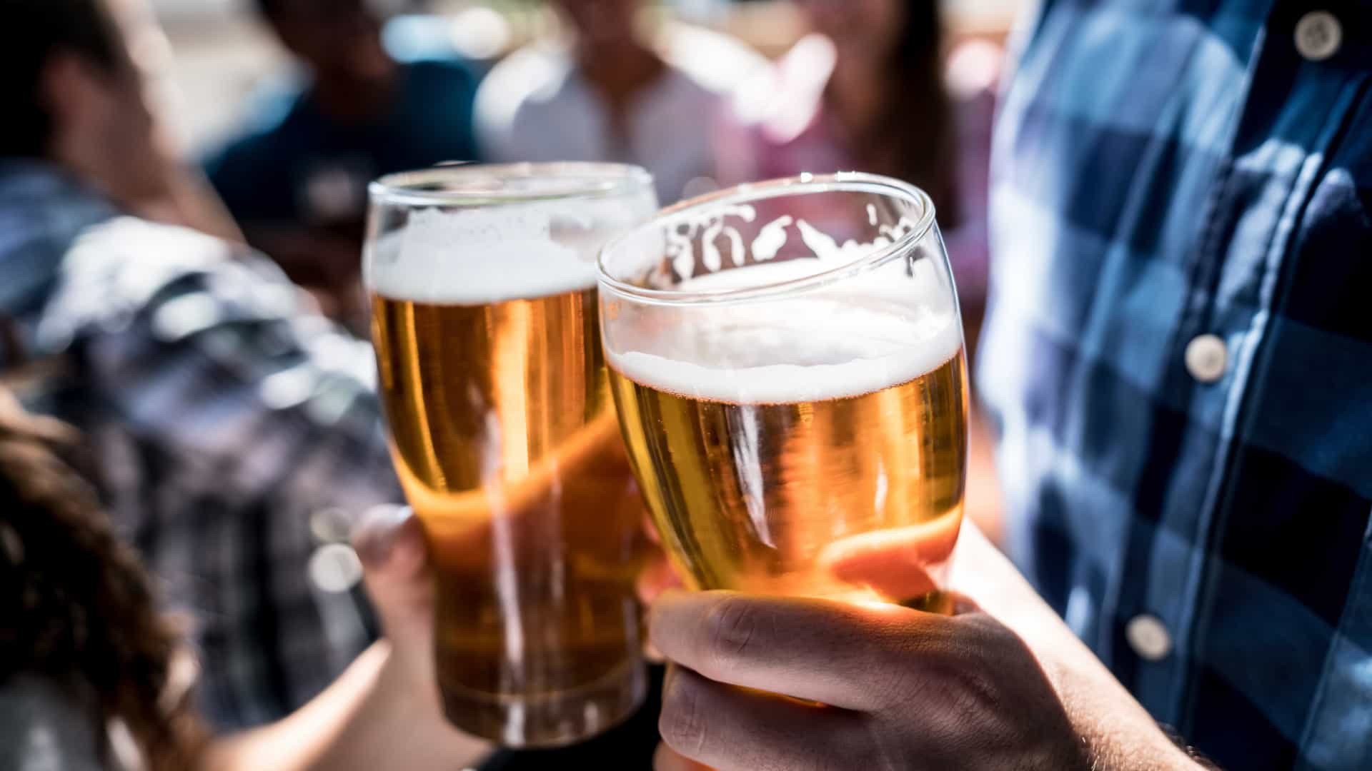 Mito ou verdade: o álcool em excesso mata os neurônios?