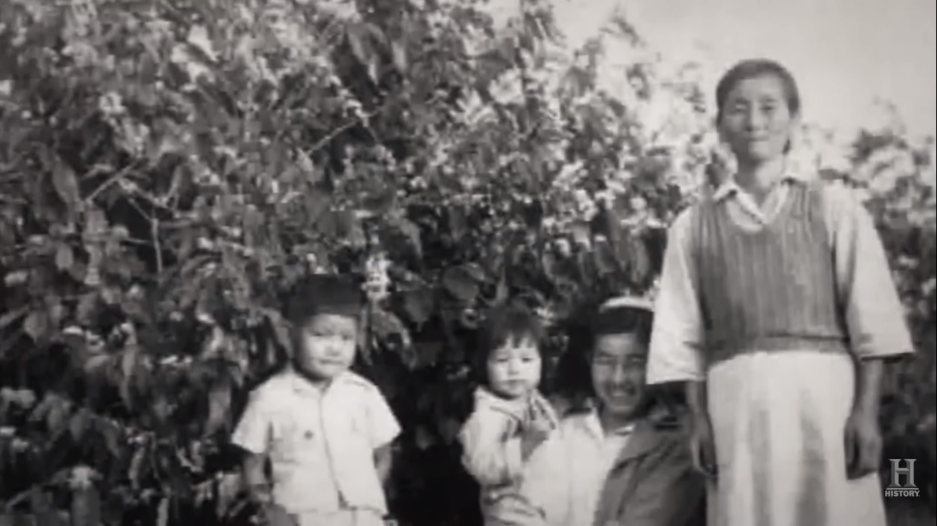 Assista o documentário completo da família Nakaya, a fundadora da empresa Sakura no Brasil