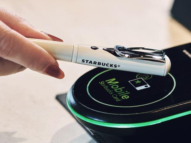 Japoneses agora poderão pagar café no Starbucks com uma caneta