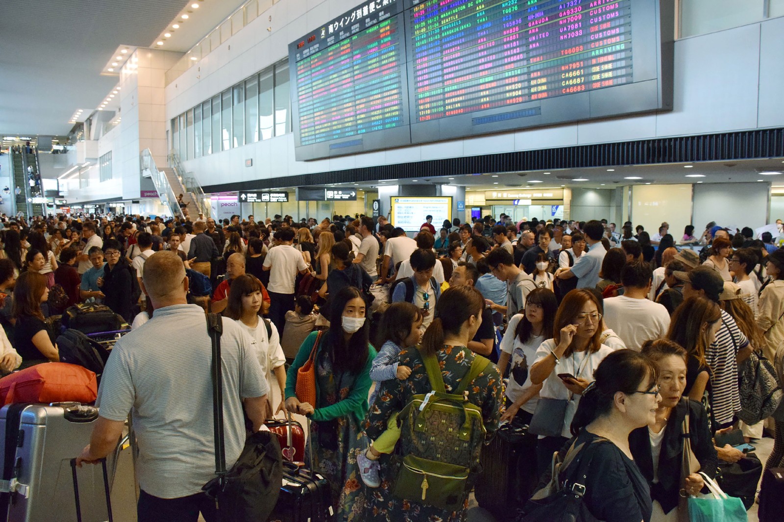 Passaportes do Japão e Singapura passam a ser os mais poderosos do mundo; brasileiro sobe para 17º