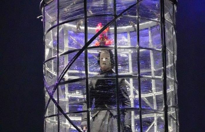 Tradicional teatro japonês realiza peça com literatura de cordel