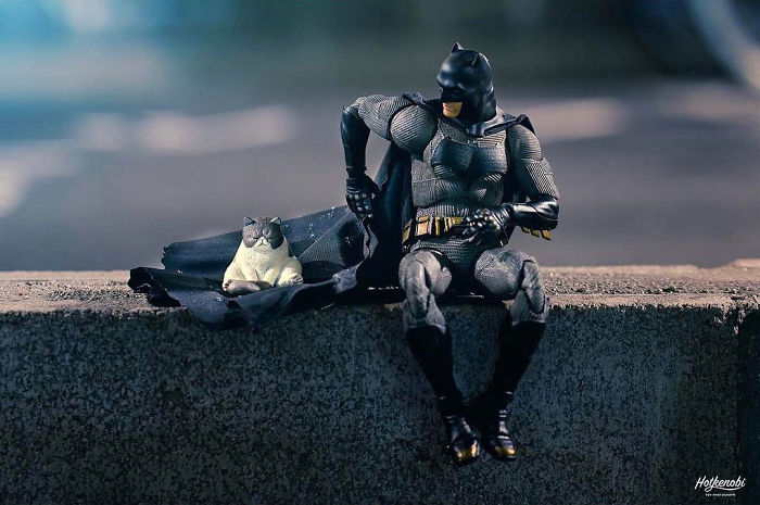 Fotógrafo japonês traz heróis de brinquedos à vida