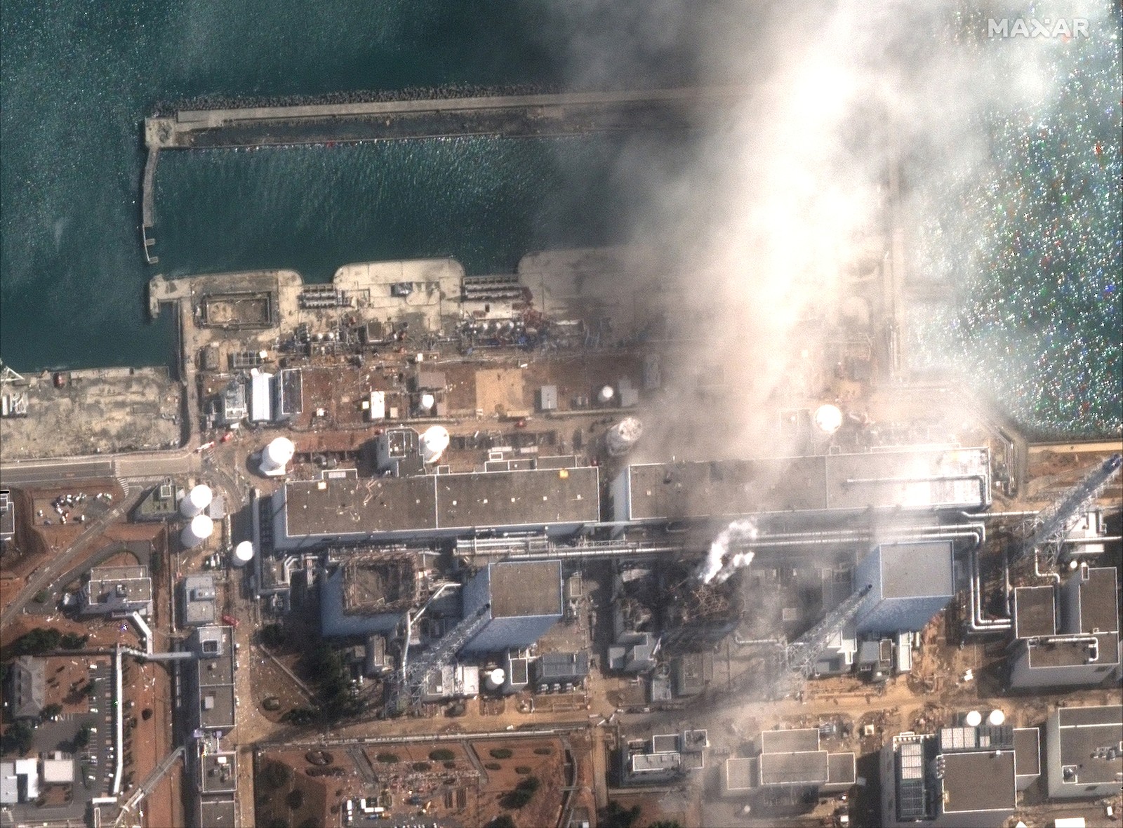 Japão descarta armazenar água contaminada de Fukushima