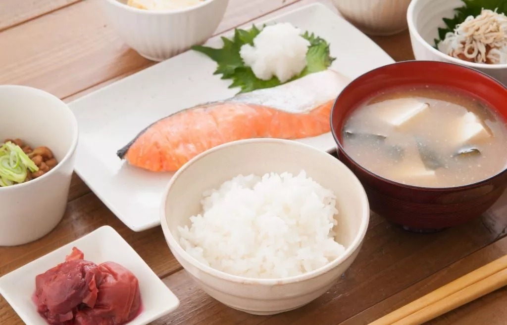 Comida Japonesa: descubra os segredos do arroz e feijão dos japoneses