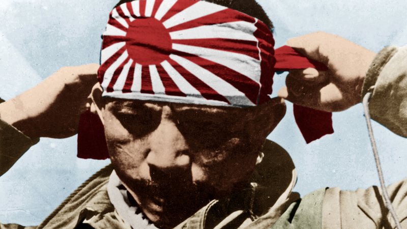 Kamikazes: nem pelo Japão, nem pelo imperador