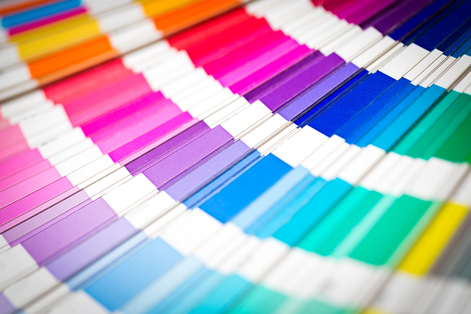 Conheça 4 das cores mais raras do mundo