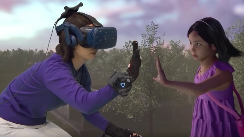 Mãe ‘revê’ filha morta há 4 anos com ajuda de realidade virtual; assista