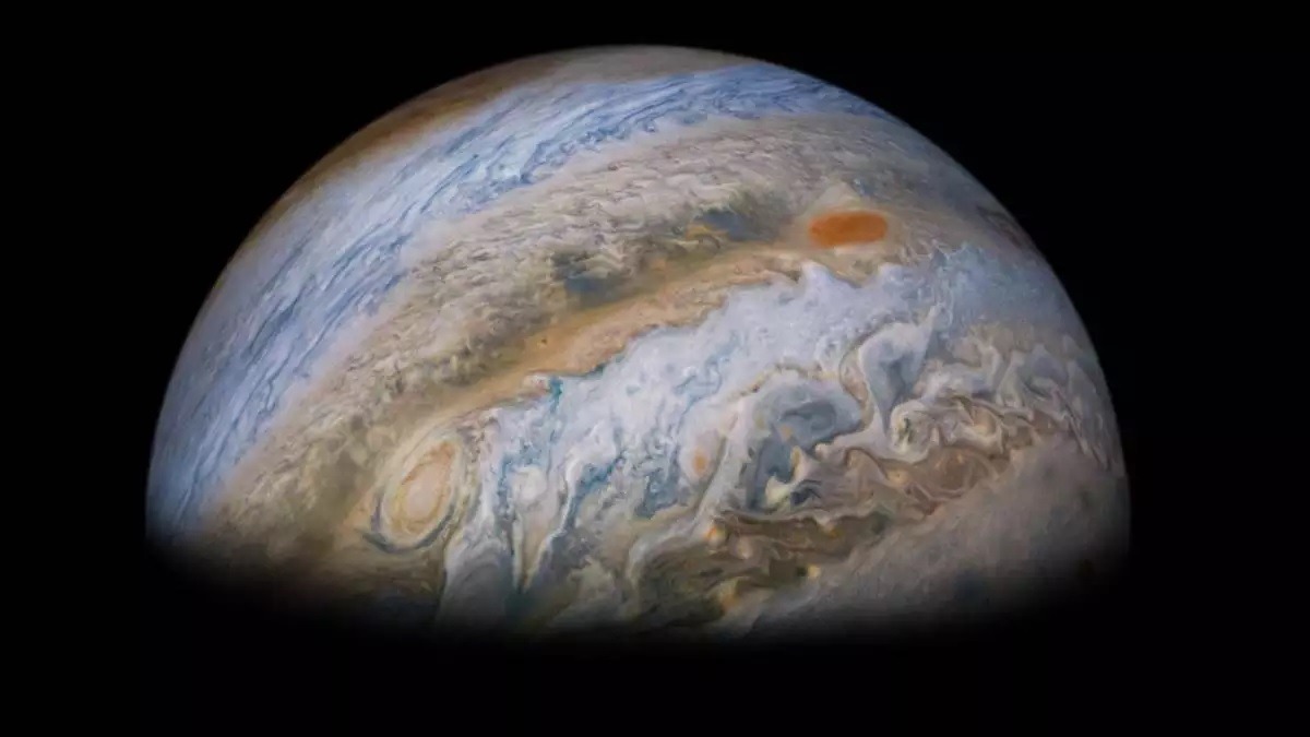 Sonda Juno mostra que ar de Júpiter tem mais água do se pensava