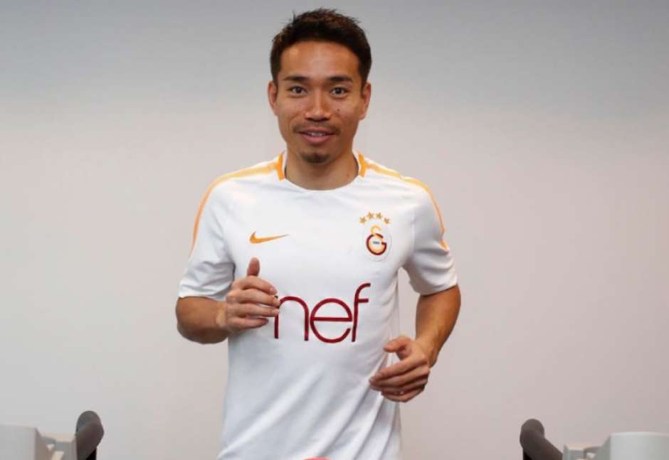 No rastro de Honda! Guarín convida amigo japonês para reforçar o Vasco