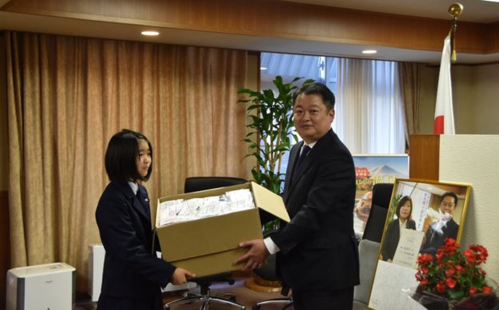 Coronavírus: a estudante japonesa que está costurando máscaras em casa para doá-las