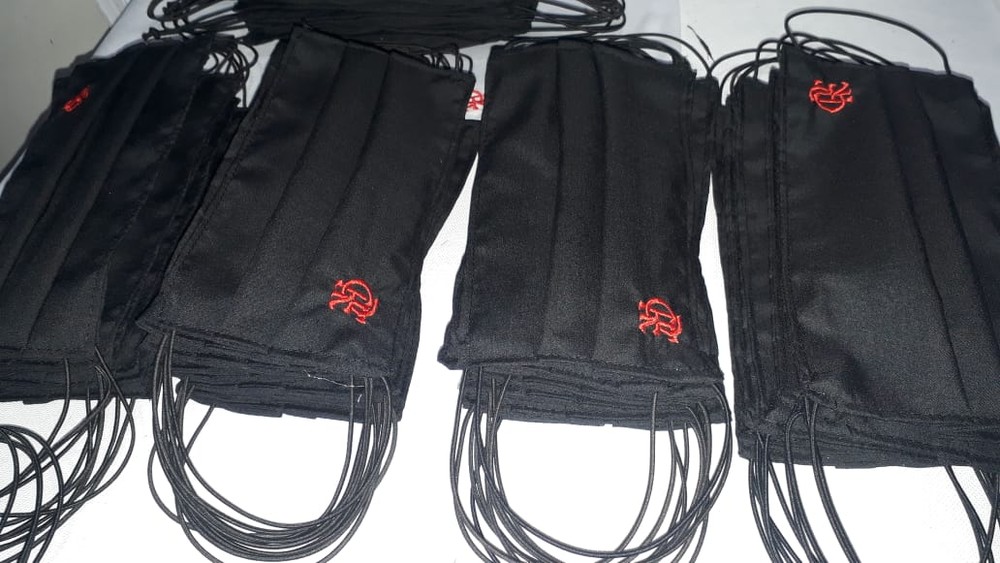 Sucesso de venda e mídia: ação do Flamengo com máscaras vira notícia no Japão e abre mercado