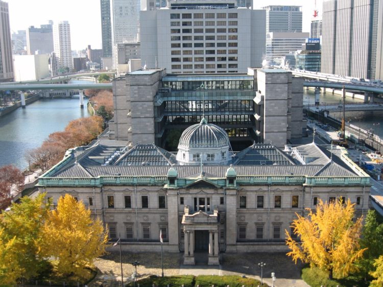 Bancos e empresas de crédito no Japão emprestam montante recorde de 572 trilhões de ienes no mês de julho