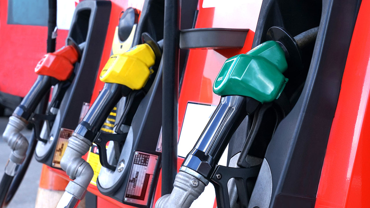 Preço médio de 1 litro da gasolina no Japão sobe pela 12° semana seguida
