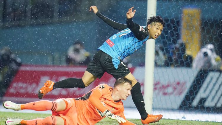 Kawasaki Frontale conquista 9° vitória consecutiva na J-League
