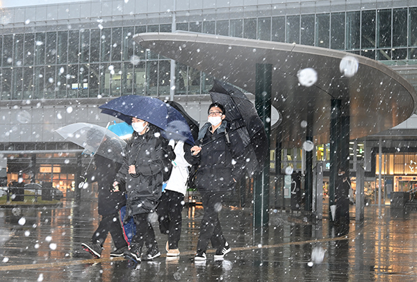Último dia do ano no Japão será de ventania e neve em várias regiões do país