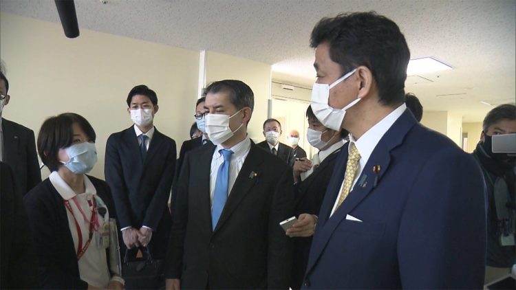 Governo do Japão considera uso das Forças de Autodefesa para auxiliar na campanha de vacinação contra COVID-19