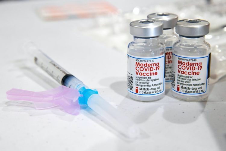 Vacina contra COVID-19 da Moderna entra em fase de testes no Japão
